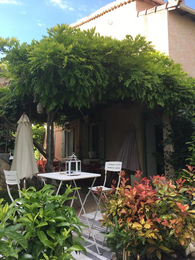 Auberge De Marie Bras-d'Asse Exteriör bild